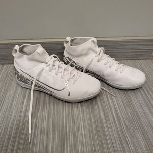 NIKE White Boys Sneakers size 3